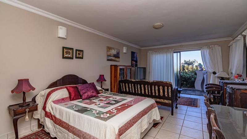 5 Bedroom Property for Sale in Village On Sea Western Cape